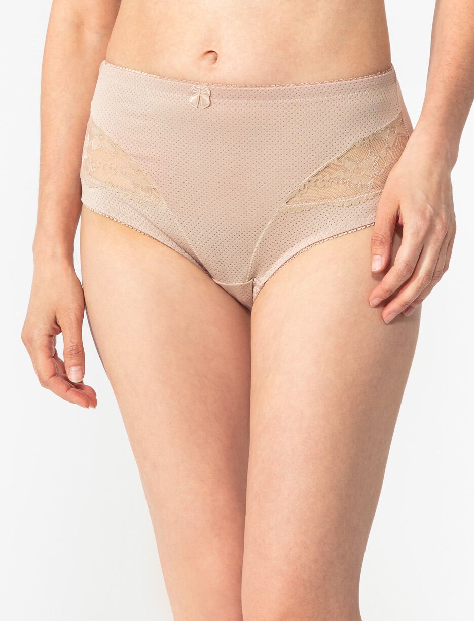 Culotte classique avec dentelle