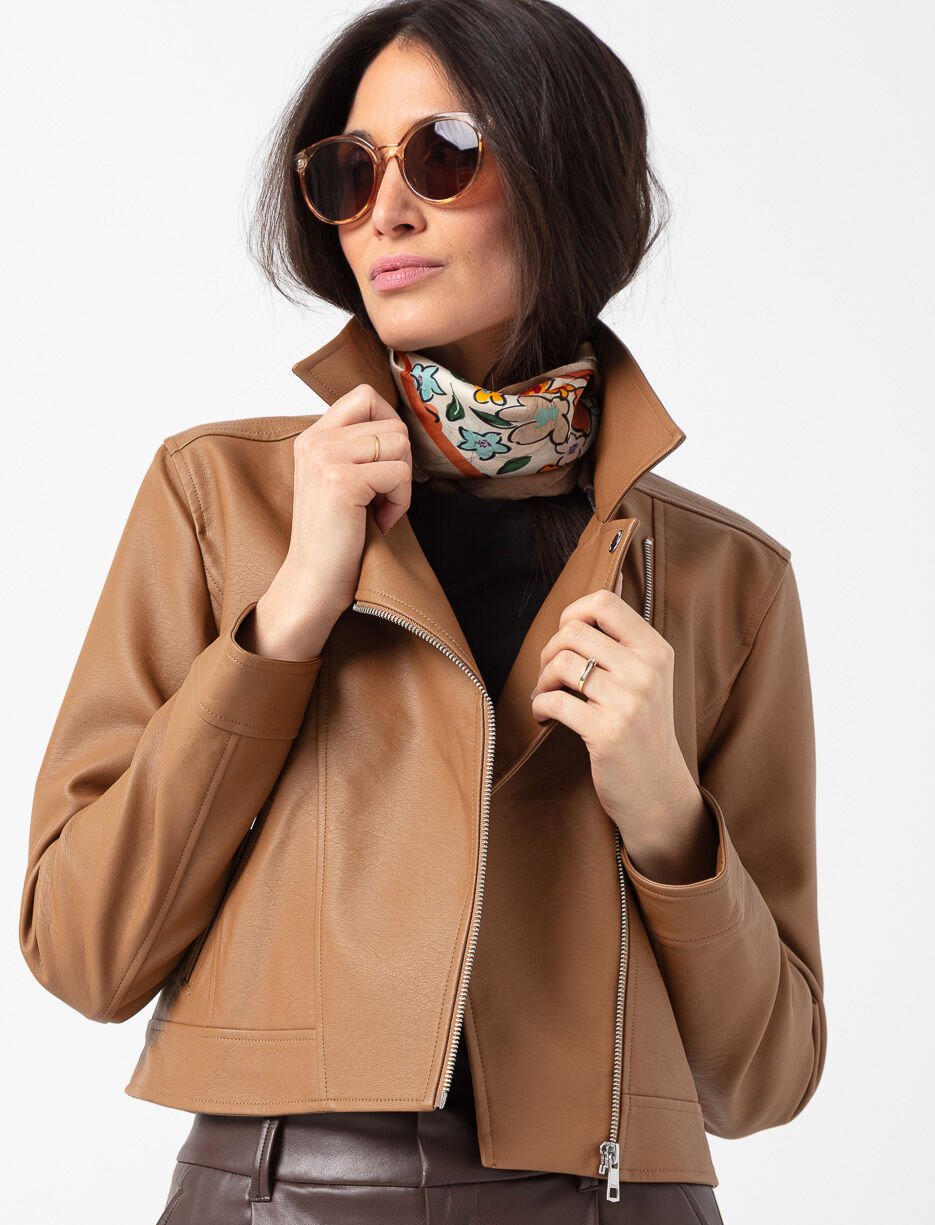 Veste courte en similicuir à fermeture éclair