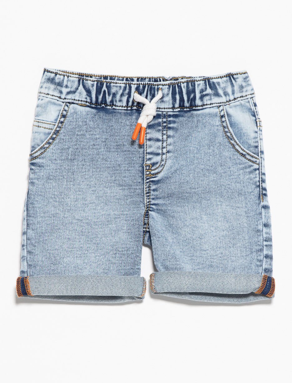 Short en denim super extensible