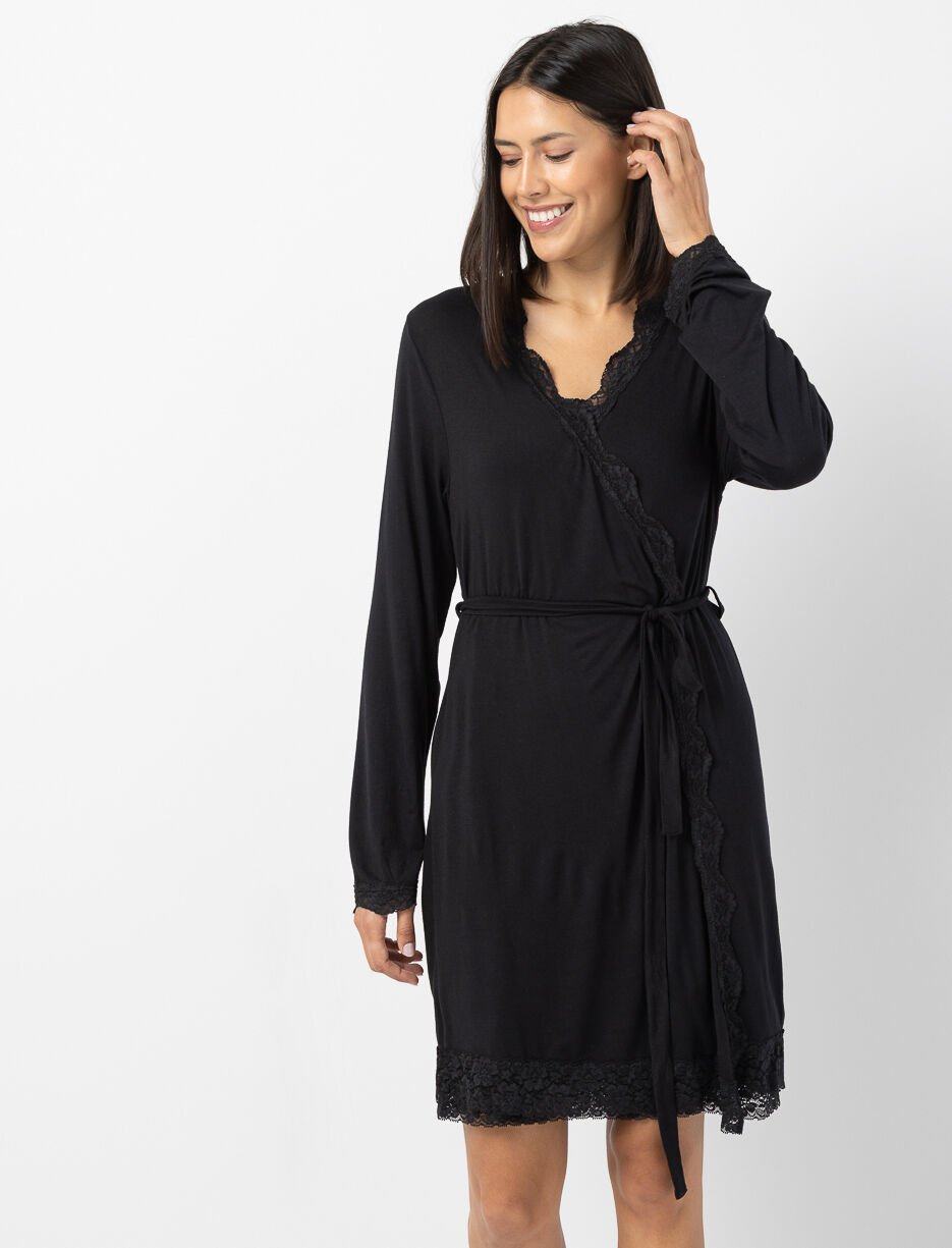 Robe de chambre légère à dentelle