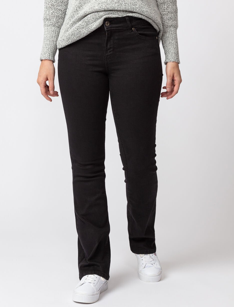Jean semi-évasé à taille régulière