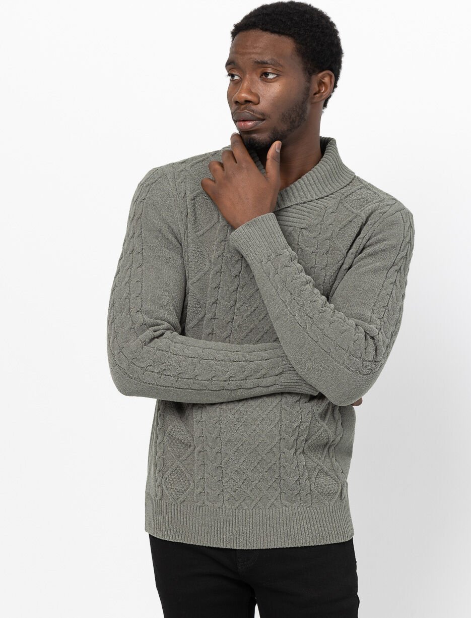 Chandail en tricot à col châle