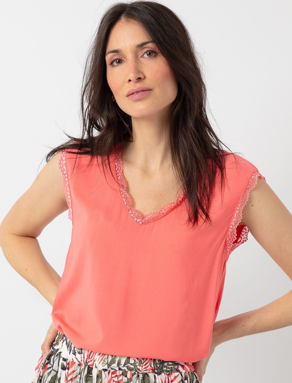 Solid Lace T-shirt