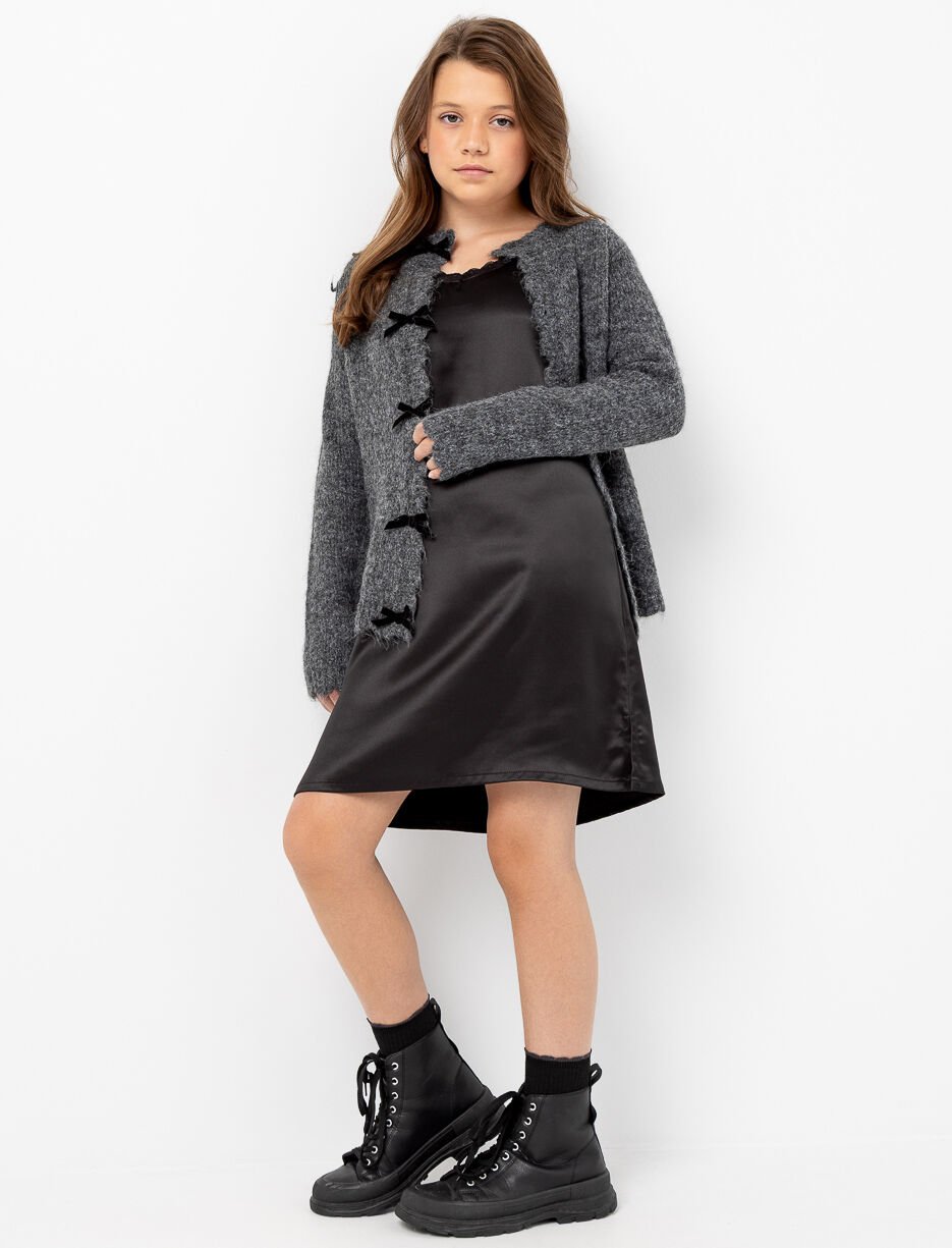 Cardigan en tricot à noeuds