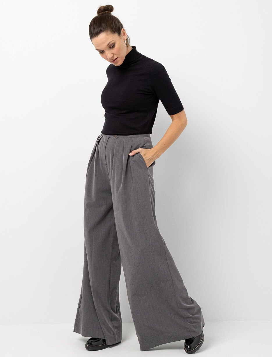 Pantalon à plis jambes large Pantalon à plis jambes large