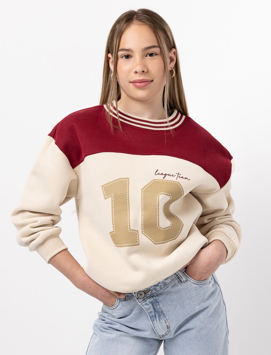 Chandail style varsity deux tons