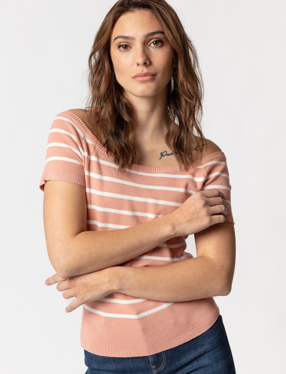 T-shirt en tricot à col bateau T-shirt en tricot à col bateau