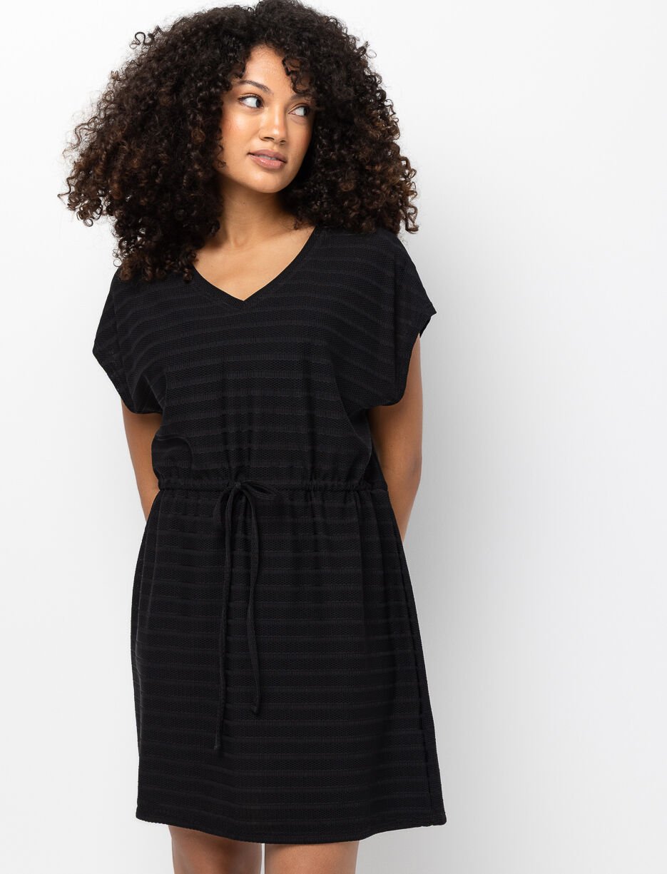 Robe en mesh cintrée à la taille