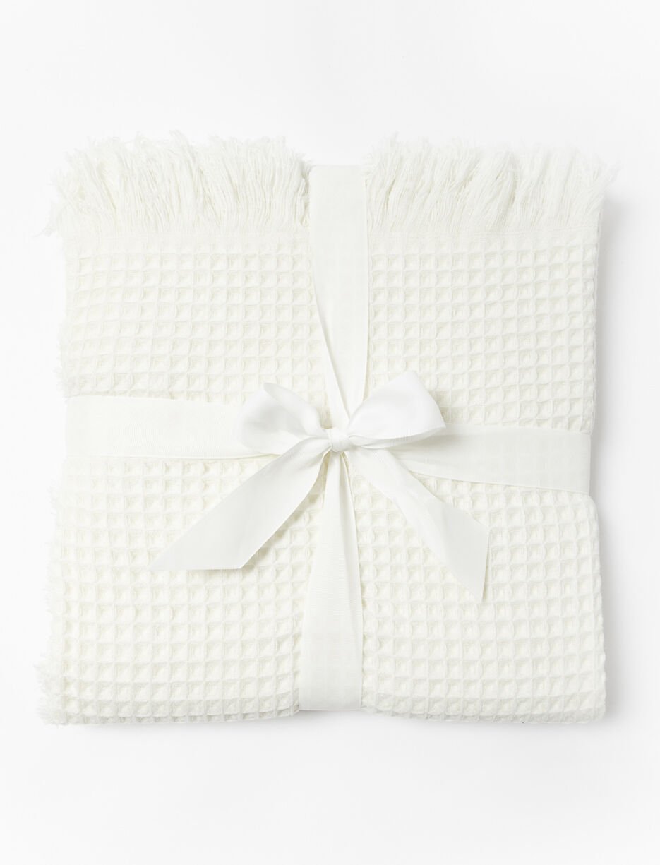 Waffle-textured Throw